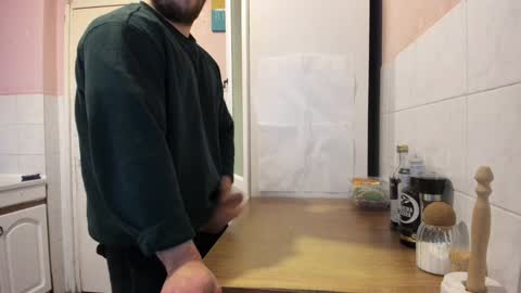 menu  below online show from December 20, 2024, 9:21 am