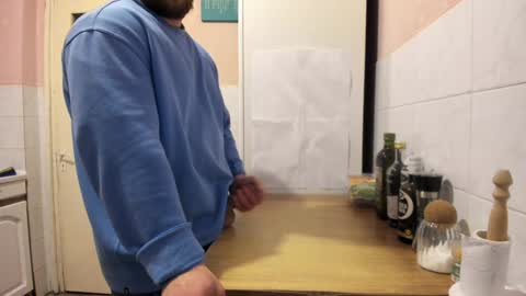 menu  below online show from December 27, 2024, 8:39 pm