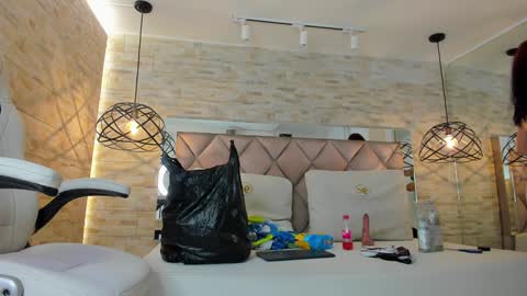  DOROTHY online show from January 23, 2025, 2:44 am