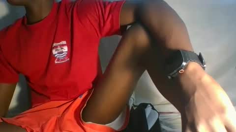 dortomel online show from November 11, 2025, 5:35 pm