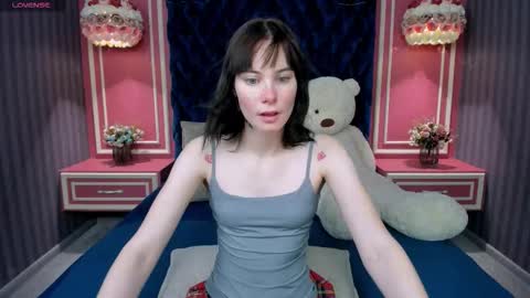 dose_of_daisy online show from November 14, 2025, 12:37 pm