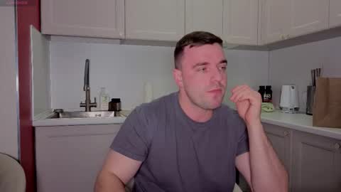 Sasha online show from September 28, 2025, 5:51 pm