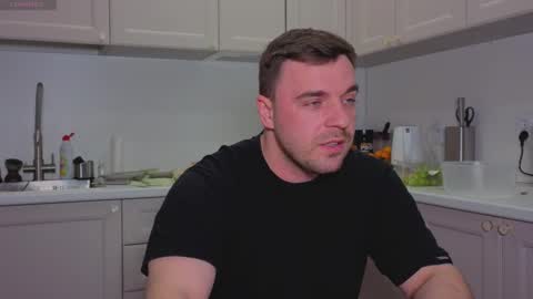 Sasha online show from November 29, 2025, 4:10 pm