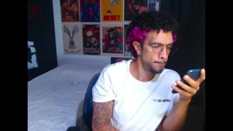 will online show from April 21, 2026, 9:28 pm