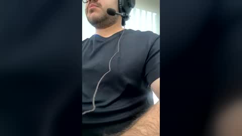 dotado_put online show from July 16, 2026, 2:01 pm