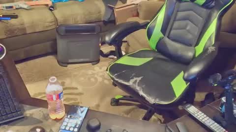 DotYourEyezez  online show from December 12, 2024, 12:33 pm