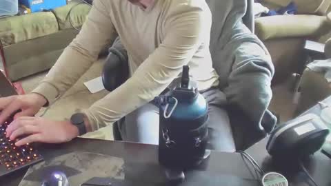 DotYourEyezez  online show from March 6, 2025, 2:40 pm