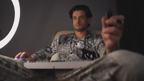 Keen online show from March 7, 2025, 11:16 pm