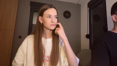 Alice and Mark online show from October 14, 2025, 7:03 pm