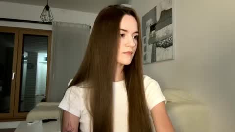 Snapshot of double_sun chatting on June 24, 2026, 9:25 pm Alice and Mark online show from June 24, 2026, 9:25 pm