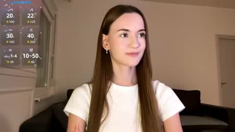 Snapshot of double_sun chatting on July 7, 2026, 10:03 pm Alice and Mark online show from July 7, 2026, 10:03 pm