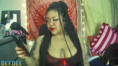 Snapshot of doubleddelirium chatting on February 16, 2025, 11:27 am DeeDee online show from February 16, 2025, 11:27 am