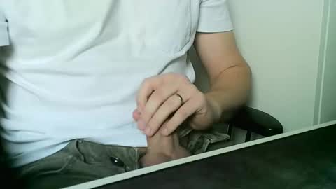 doudoudou online show from November 14, 2025, 10:25 am