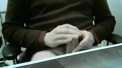 doudoudou online show from March 6, 2026, 9:33 pm