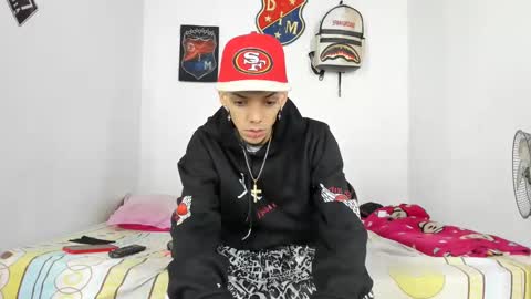 douglas_gallegos online show from December 9, 2024, 4:12 am