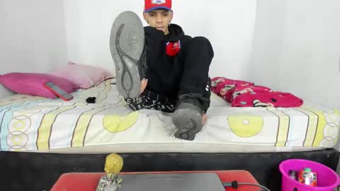 douglas_gallegos online show from December 12, 2024, 4:48 am