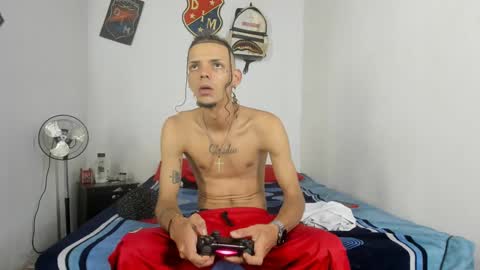 douglas_gallegos online show from January 11, 2025, 9:57 pm