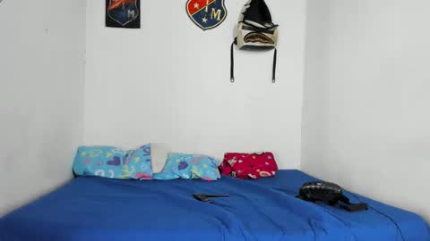 douglas_gallegos online show from January 11, 2026, 12:04 am