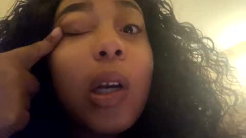 Snapshot of dove_love22 chatting on November 6, 2025, 12:44 am dove_love22 online show from November 6, 2025, 12:44 am
