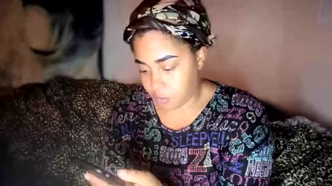Snapshot of dove_love22 chatting on November 23, 2025, 2:33 am dove_love22 online show from November 23, 2025, 2:33 am