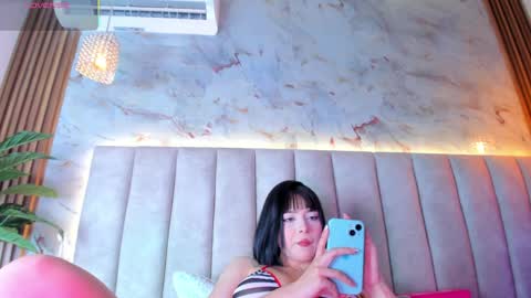 Doyeon online show from April 3, 2026, 2:42 am