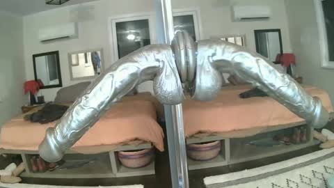 Snapshot of dpthroatorallybi chatting on November 16, 2025, 11:43 pm dpthroatorallybi online show from November 16, 2025, 11:43 pm