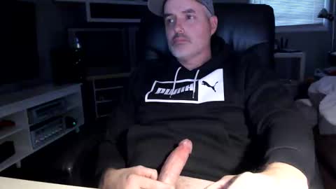 Snapshot of dr_dave20 chatting on November 7, 2025, 1:33 pm dr_dave20 online show from November 7, 2025, 1:33 pm
