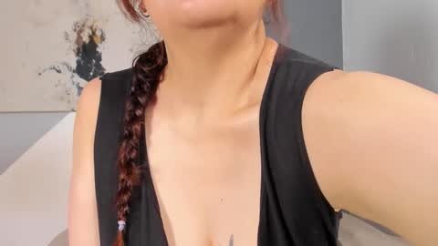 Gabrielle online show from March 15, 2026, 4:07 am