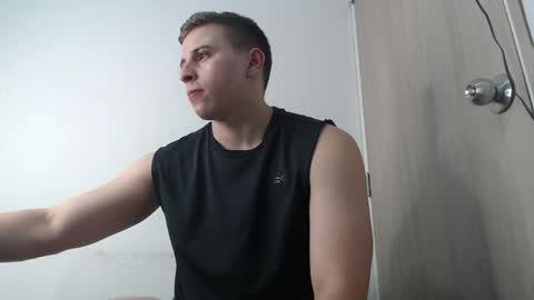 Snapshot of draco_boy2000 chatting on May 12, 2026, 12:19 am draco_boy2000 online show from May 12, 2026, 12:19 am