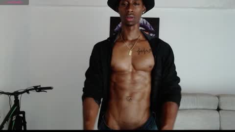 Drake 23 online show from October 13, 2025, 1:22 pm