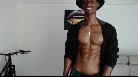 Drake 23 online show from October 15, 2025, 8:36 am