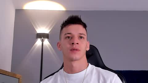 drake_carter1 online show from February 18, 2025, 3:21 am