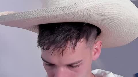 drake_carter1 online show from October 2, 2025, 2:18 am