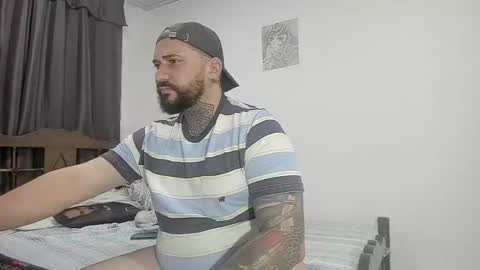 drake whitee Independent Model online show from March 8, 2025, 4:12 am