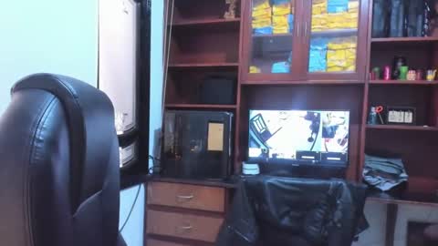 Drako online show from February 28, 2025, 2:53 pm