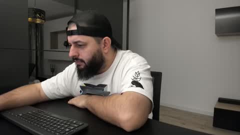 DravenPeak online show from November 29, 2025, 2:25 am