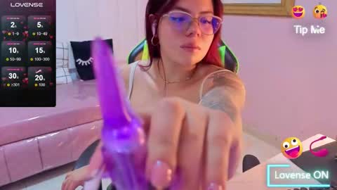 Draviana  online show from December 16, 2025, 2:49 am