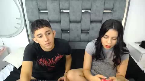 -- nicolle and jhon -- online show from February 23, 2025, 2:07 am