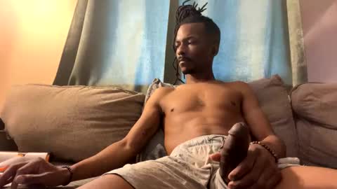 Snapshot of dreadhead19 chatting on March 8, 2026, 10:02 pm West Dread online show from March 8, 2026, 10:02 pm