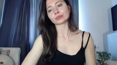 Nicole online show from April 23, 2026, 6:58 am