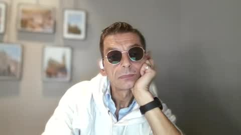 Snapshot of dreambob chatting on September 17, 2025, 5:20 am Dreambob online show from September 17, 2025, 5:20 am