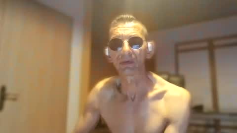 Snapshot of dreambob chatting on July 20, 2026, 10:45 pm Dreambob online show from July 20, 2026, 10:45 pm