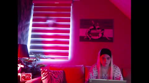 A girl online show from January 13, 2025, 8:26 am