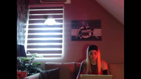 A girl online show from February 12, 2025, 7:55 am