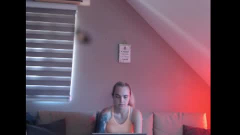 Snapshot of dreamcatcherfantasy chatting on July 30, 2026, 7:51 am A girl online show from July 30, 2026, 7:51 am