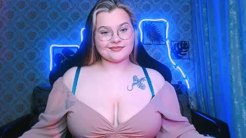 dreamforyoue2 online show from April 5, 2026, 8:06 pm