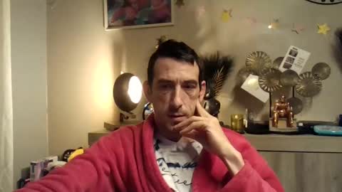 dreamguy38 online show from December 31, 2024, 5:44 am