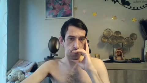 dreamguy38 online show from February 25, 2025, 8:03 am