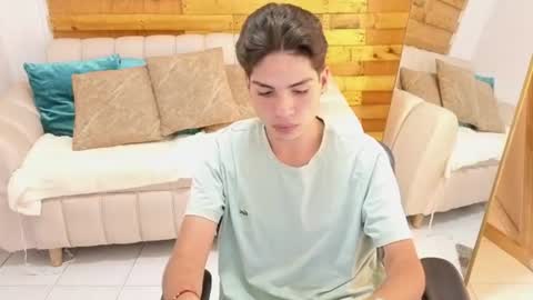 Snapshot of dreamleo chatting on July 25, 2026, 3:48 am Dreamleo online show from July 25, 2026, 3:48 am