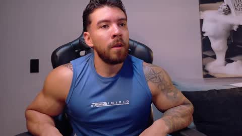 Snapshot of dreammr1 chatting on April 23, 2026, 10:01 pm cris online show from April 23, 2026, 10:01 pm